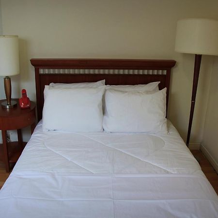 Toronto Central Hotel ภายนอก รูปภาพ