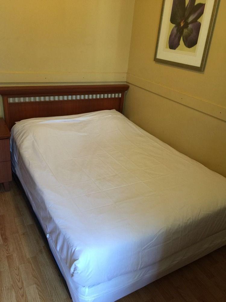 Toronto Central Hotel ภายนอก รูปภาพ