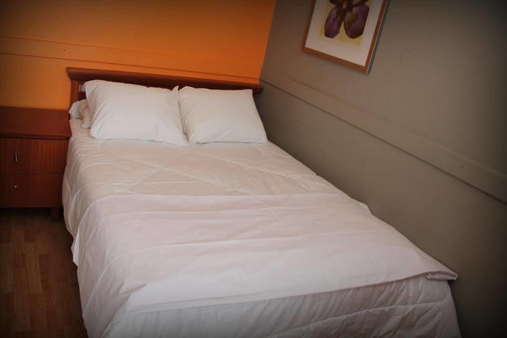 Toronto Central Hotel ภายนอก รูปภาพ